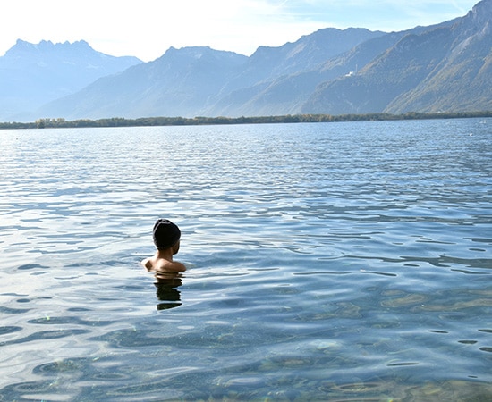 Baden im kalten Wasser