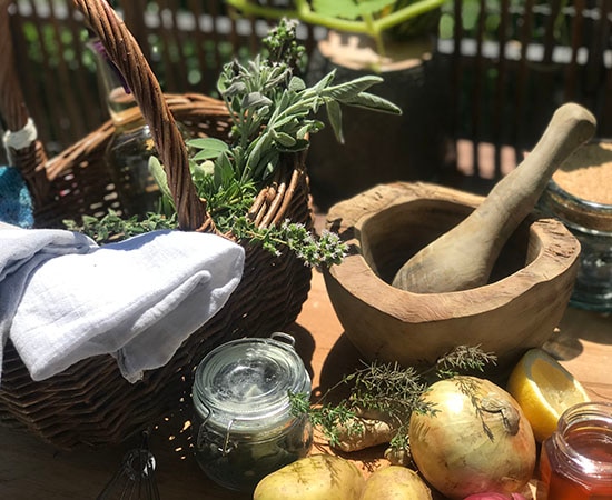 Pour des remèdes : herbes, aliments, plantes