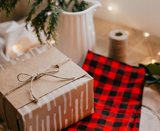 Cadeaux spéciaux : réinventer vêtements et accessoires
